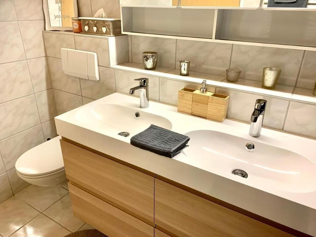 Ferienwohnung Gian, Zentral Mit Garagenstellplatz Davos Exteriör bild